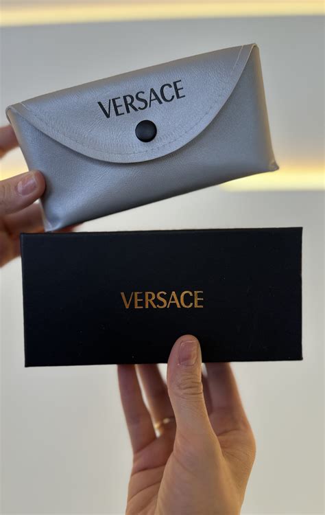 versace güneş.